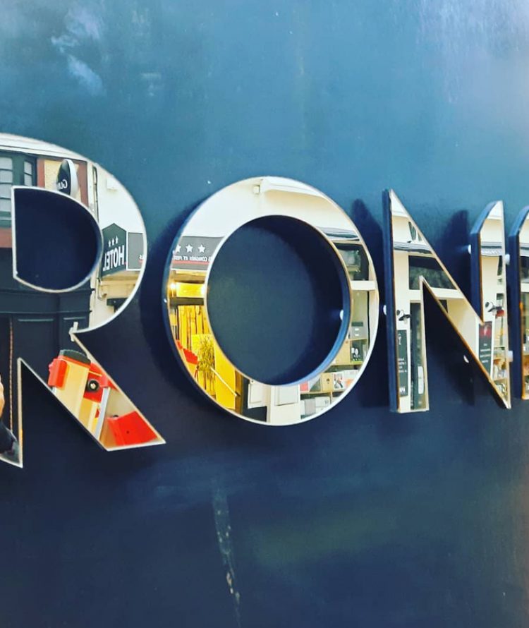 Roni